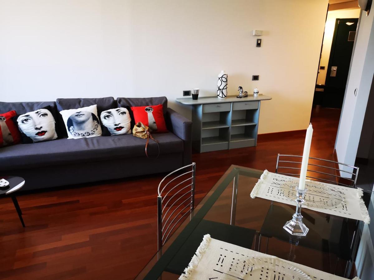Suite Lambruschini Central With Top City View - Free Covered Parking Genoa Luaran gambar