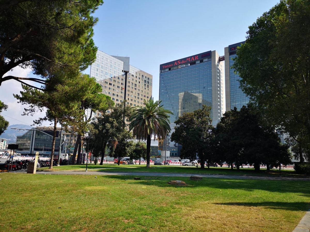 Suite Lambruschini Central With Top City View - Free Covered Parking Genoa Luaran gambar